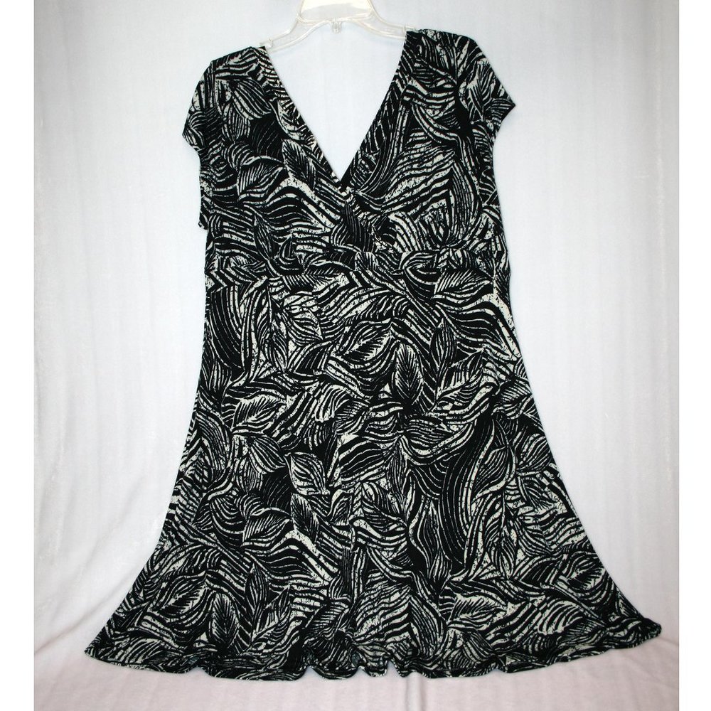 Leaf Print Cross Front/Back Dress